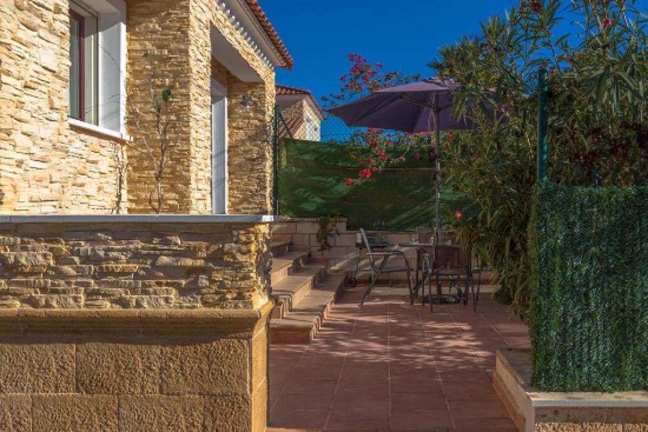 Villas Guzman - Chirla カルプ エクステリア 写真